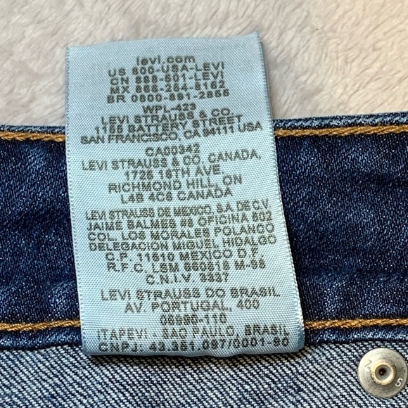 Levi’s Women Size 20 Skinny Jeans 542 Medium Wash Distressed - Picture 10 of 10